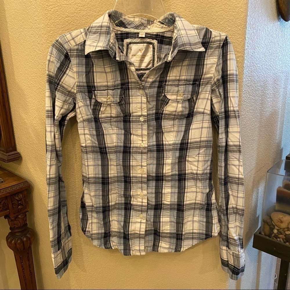 AMERICAN EAGLE Blue White Plaid Button Long Sleeve Top Size 2